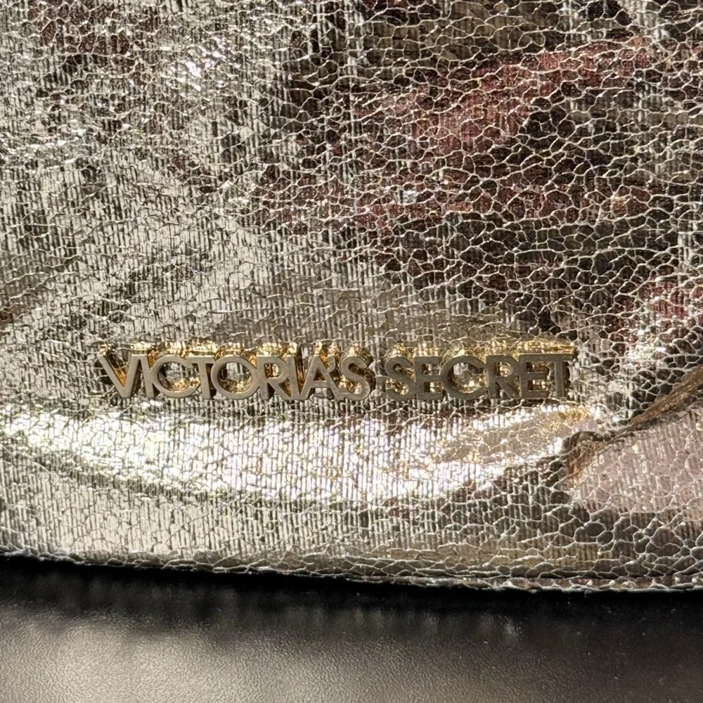 Victoria's Secret Cosmetic Bag Gold Metallic Crackle Bow Vanity Case Makeup Bag